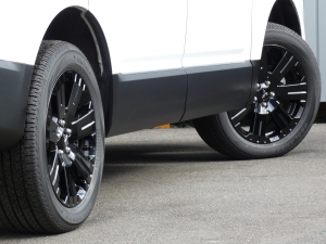 デリカＤ５新車アウトレット各部マットブラック塗装