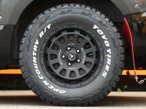 デリカＤ５デリカD:5　後期　4WD　カスタム
