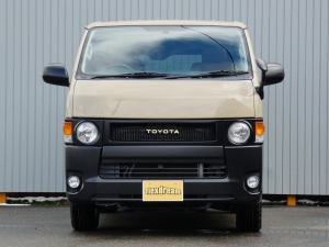 ハイエースバンハイエース　FD-classic　丸目クラシックカスタム