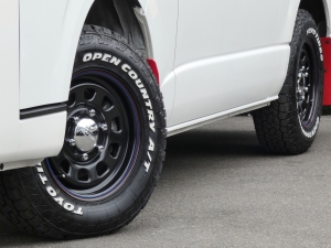 ハイエースワゴン新車アウトレットワゴンGL　4WD　カスタム済み