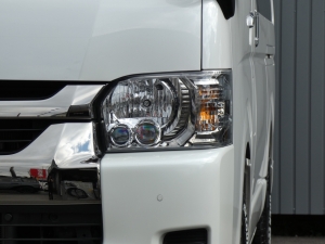 ハイエースバンワイドS-GL　カスタム　ベッドキット付き　車中泊