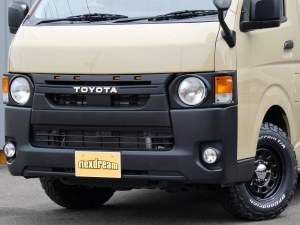 ハイエースバンディーゼル4WD　アースカラーパッケージ仕様カスタム　丸目クラシック