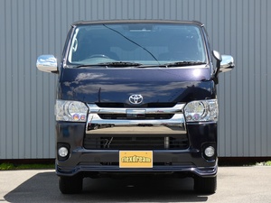 ハイエースバンS-GLダークプライム　ディーゼル4WD　ベッドキット