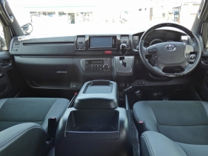 ハイエースバンS-GLダークプライム2　ベッドキット　車中泊　カスタム