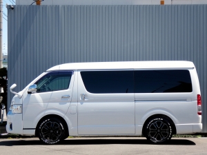 ハイエースワゴンハイエースワゴン　GL　ベッド　フロアー床