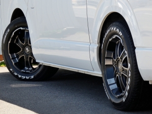 ハイエースワゴンハイエースワゴン　GL　ベッド　フロアー床
