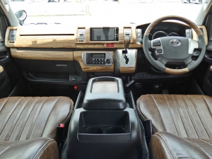 ハイエースバンハイエース　S-GL クラシックカスタムコンプリート