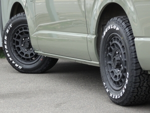 ハイエースバンハイエース　S-GL　FD-classic丸目カスタム　アースカラー塗装