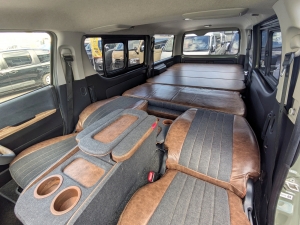 ハイエースバンハイエース　S-GL　FD-classic丸目カスタム　アースカラー塗装
