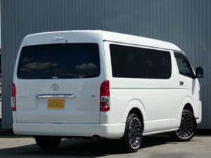 ハイエースワゴンハイエースワゴン　ＧＬ　ベッドキット付き　カスタム