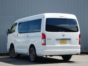 ハイエースワゴンハイエースワゴン　ＧＬ　ベッドキット付き　カスタム