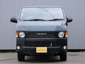 ハイエースバンS-GL　ディーゼル4WD　FD-classic丸目クラシックカスタム