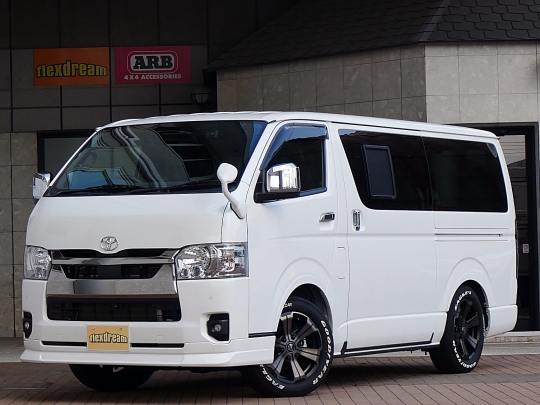 ハイエースＶディーゼル4WD　ベッドキット付き　車中泊