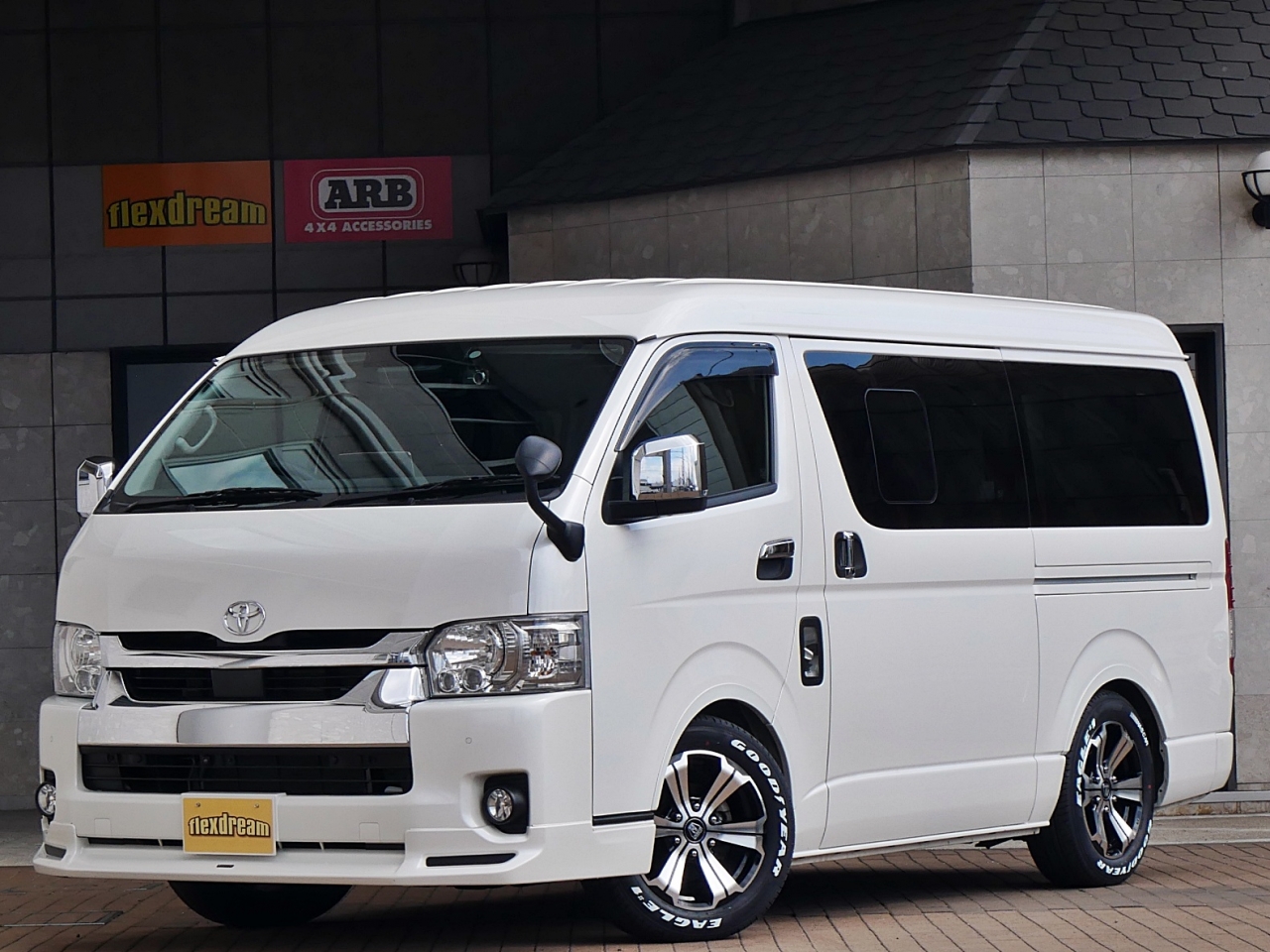 ハイエースバン　２ＷＤ