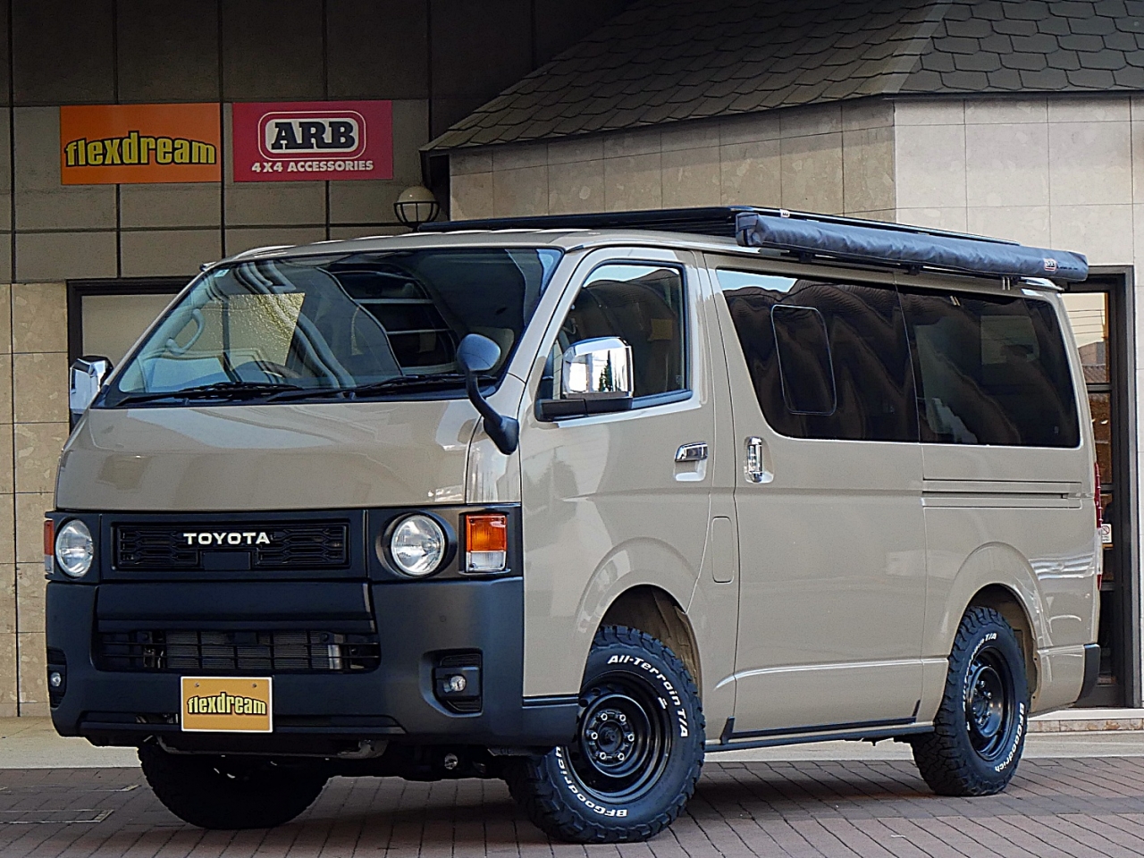 ハイエースバン　４ＷＤ