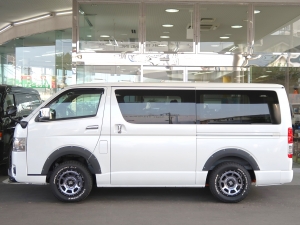 ハイエースバンディーゼル4WD　ベッドキット付き　車中泊