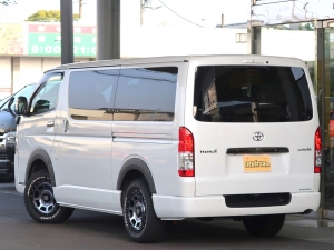 ハイエースバンディーゼル4WD　ベッドキット付き　車中泊