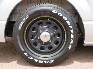 ハイエースバンS-GL　ディーゼルターボ　4WD　KDH205V