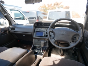 ハイエース100系100系　ディーゼル4ＷＤ　