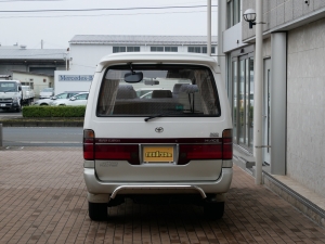 ハイエース100系100系　ディーゼル4ＷＤ　