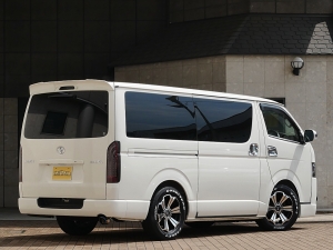 ハイエースバンS-GL　標準　ディーゼル　4WD