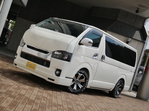 ハイエースバンS-GL　標準　ディーゼル　4WD