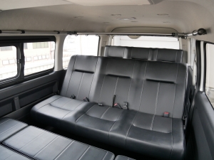 ハイエースワゴン4型ハイエースワゴン4WD車中泊コンプリート