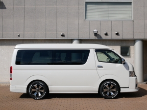 ハイエースワゴンワゴンGL　4WD　ベッドキット　車中泊　ライトカスタム