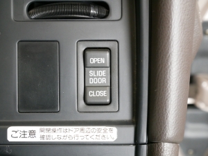 ハイエース100系100系　ディーゼル4WD