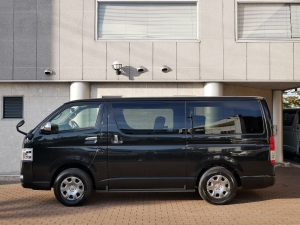 ハイエースバンS-GL　50thLtd.　4WD　8人乗り