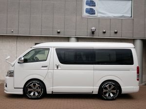 ハイエースバンS-GL　ダークプライム2　ワイド　4WD