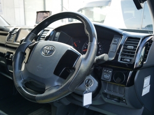 ハイエースバン4型　DX　GL-P　4WD　ディーゼル