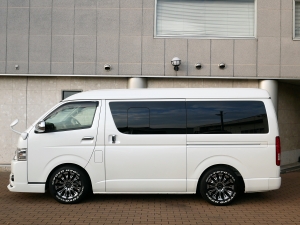ハイエースバンS-GL　ダークプライム　4WD　ワイド