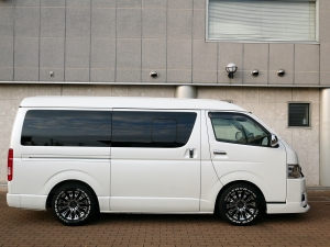 ハイエースバンS-GL　ダークプライム　4WD　ワイド
