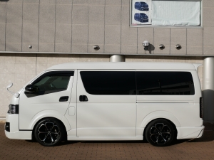 ハイエースワゴン4型　ワゴンGL　フルエアロ　車中泊