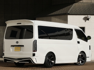 ハイエースワゴン4型　ワゴンGL　フルエアロ　車中泊