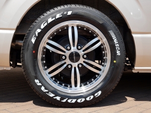 ハイエースバンスパロン　4WD　ディーゼル