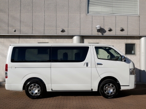 ハイエースバンS-GL　50thLtd.　4WD　8人乗り