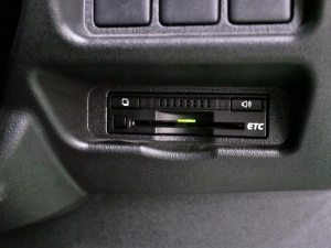 ハイエースバン4型　ダークプライム　フルエアロ