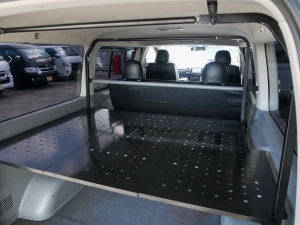 ハイエースバン下取り直販車　カスタム多数　