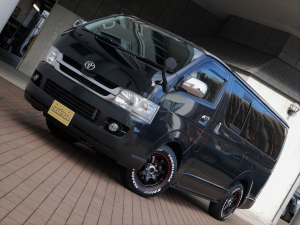 ハイエースバン下取り直販車　カスタム多数　