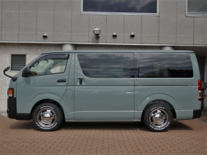 ハイエースバン丸目ハイエース　ネオクラシック