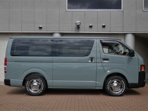ハイエースバン丸目ハイエース　ネオクラシック