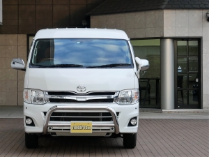 ハイエースバン特別仕様車　中古車低金利　１，９％