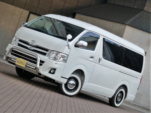 ハイエースバン特別仕様車　中古車低金利　１，９％