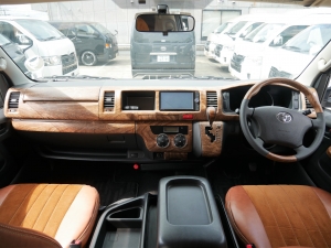 ハイエースバン特別仕様車　中古車低金利　１，９％