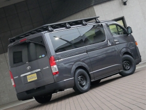 ハイエースバン丸目カスタム　ネオクラシック