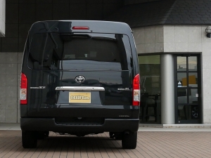 ハイエースバントランポ仕様　フローリングフロア　車中泊