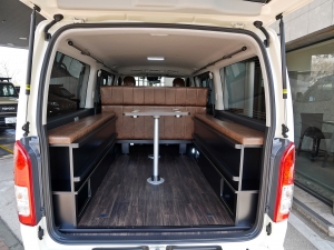ハイエースバン車中泊　ベッドキット