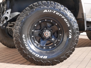 ランクル７０ZX　サンルーフ　リフトUP　5速MT